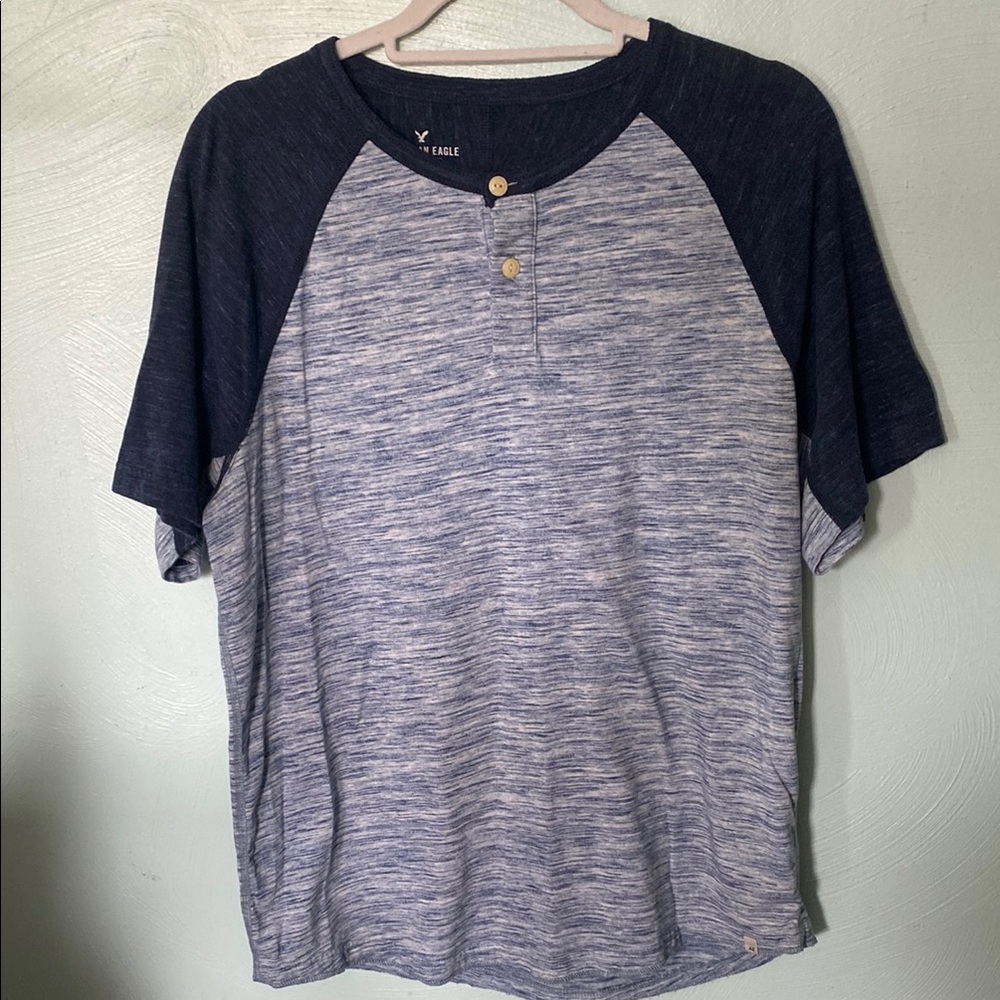 American Eagle Outfitters Navy and Light Blue Short Sleeve Tee